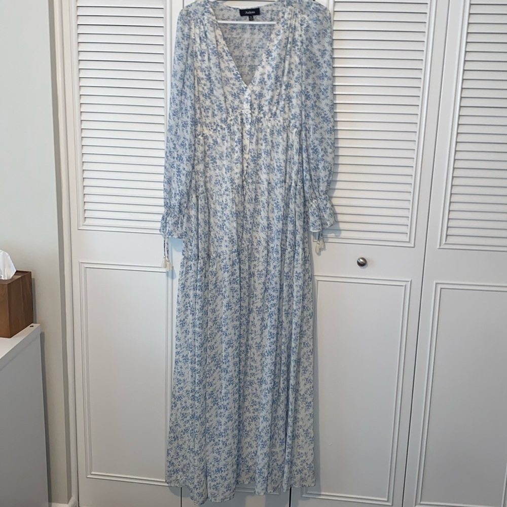 Aakaa from Red Dress boutique long sleeve maxi dress